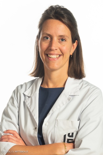 Dr Astrid De Cuyper